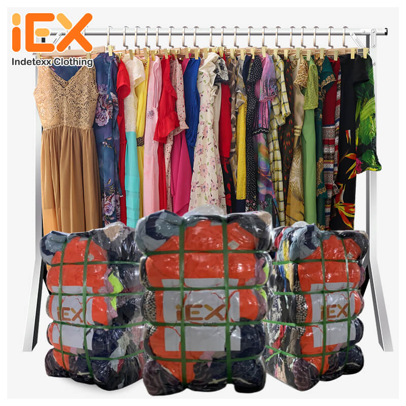 Vestidos De Seda De Mujer Usados: Elegancia Sostenible para ustedes.