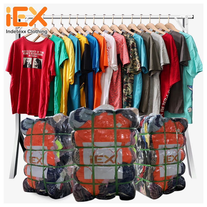 Camiseta Cuello Redondo De Hombre Usada S/S: Cómodo y bonito.