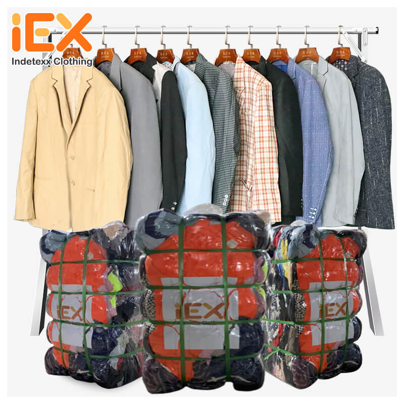 Trajes De Hombre De Segunda Mano: ¡Elegancia y sostenibilidad!