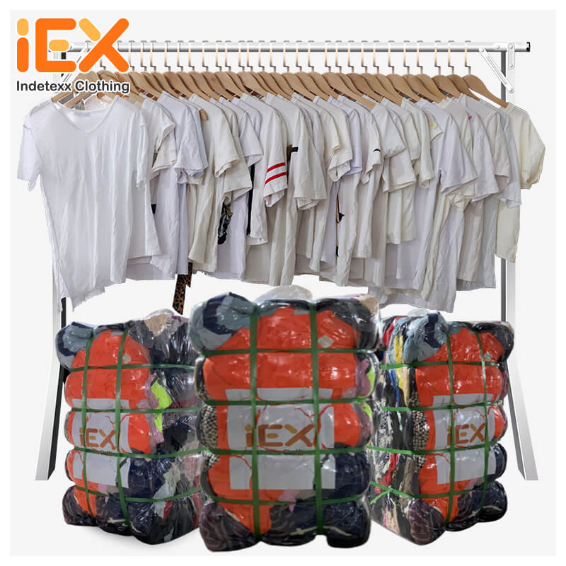 Camiseta Blanca Usada S/S: Una prenda imprescindible para el verano