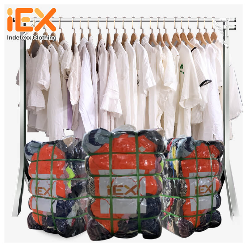 Camisa Blanca de Algodón para Mujer: Elegancia y Versatilidad.