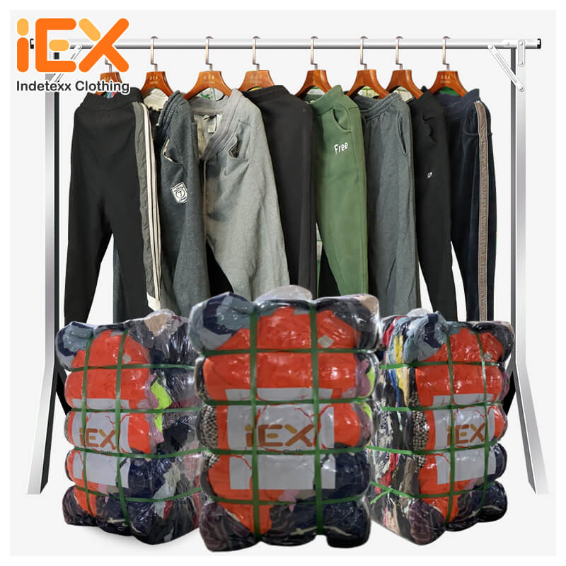 Chándal de Algodón Adulto Usado: Comodidad y sostenibilidad.