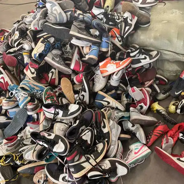 Zapatos de marca usados al por mayor 5 1.webp