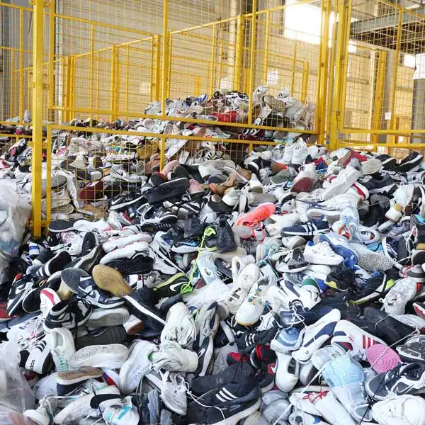 Zapatos de marca usados al por mayor 6 1.webp