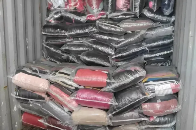 Fardos de Ropa Usada de Marca