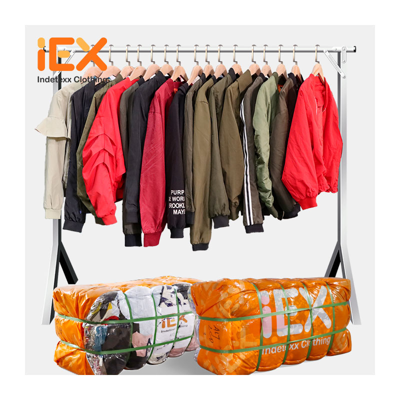 0W I WINW52 BOMBER JACKET 1.jpg