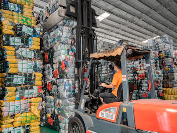 Container Loading.png