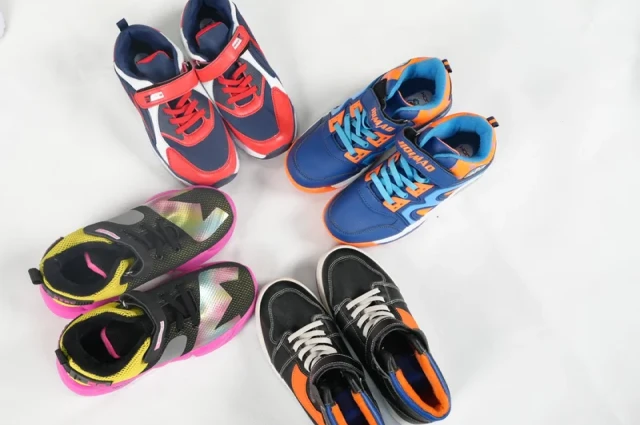 Tenis de niño al por mayor